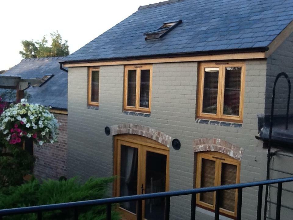 The Queens Ludlow Exterior photo